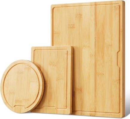 Set of 3 Wooden Chopping Boards with Juice Grooves Side Handles Different Shapes