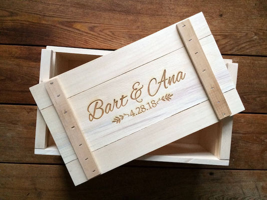 Customized Logo Wooden Gift Box for Personalized Wine or Whiskey Bottle and Glassware