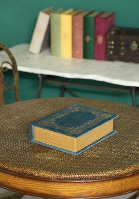 Handmade Wood Decorative Book Shaped Trinket Storage Box with Silk-Screen Printing/Burned