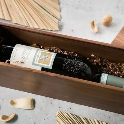 Exquisite Walnut Wood Wine Box Wooden Box for Wedding Gift Pine Wine Champagne Box