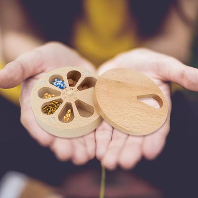 7-Day Pill Organizer Case Box Twist Top Design Wooden Pill Box for Medicine Vitamin Custom