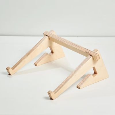 Acceptable OEM/ODM Wooden Laptop Stand for Mac Book Ergonomic Workspace Desk Accessory