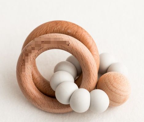 Custom Europe Regional Feature Wooden Chain with Wooden Balls Ideal Kid Toy