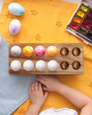 Solid Wood Eggs Crate Wooden Tray for Eggs Customized Designs and Customized Branding