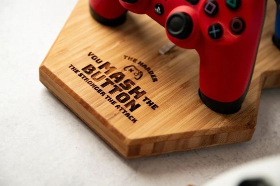 Adjustable Gamer Stand The Ideal Combination of Bamboo and Acrylic for Optimal Gaming