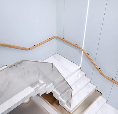 Indoor Wooden Handrails Modern Design Style Non-Slip Staircase Wall Mounted Grab Bar