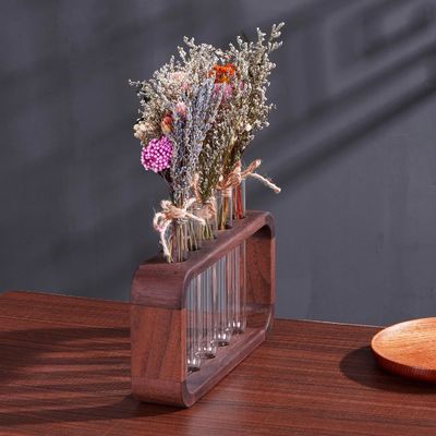 Space-Saving Hydrophilic Plants Vase with High Quantity Advantage in Transparent Glass