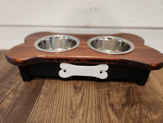 202406 Personalized Name Tag Small Wooden Dog Feeder for Pet Dinner Free Sample Charge