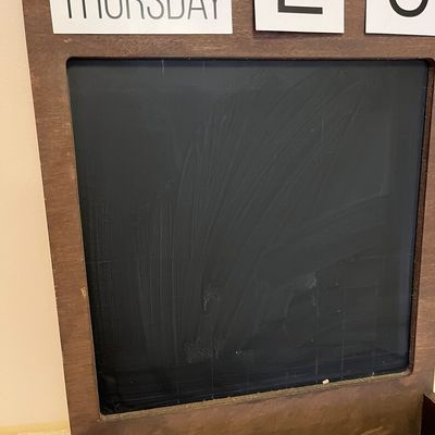 All-Season Wooden Frame Daily Reminder Chalk Board for Kitchen Decor and Organization