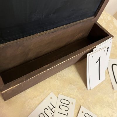 All-Season Wooden Frame Daily Reminder Chalk Board for Kitchen Decor and Organization