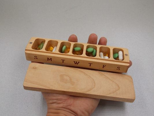 Mini Wooden Box Portable Medicine Container 7 Day Pill Case Organizer Nature Ornament