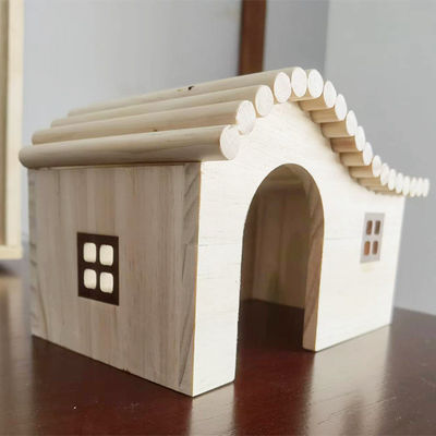 Gift Craft Animal Bed Industrial Wooden Hedgehog House for Climbing Cute Natural Wood