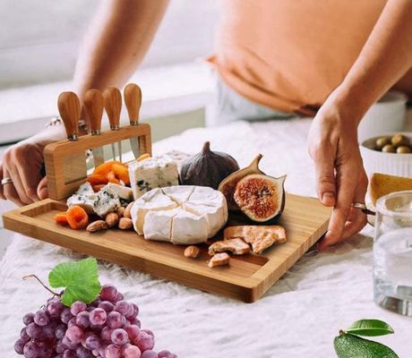 Free Sample Charge Bamboo Cheese Board and Knife Set for Charcuterie Cutting
