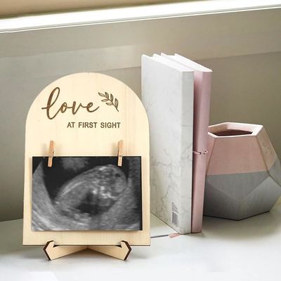 Die Cutting Printing 7.9 x 5.7 Inch Cute Wood Newborn Photo Frame for Nursery Decor