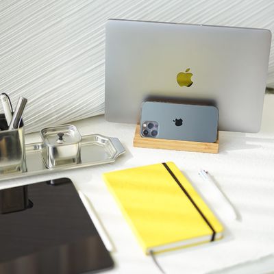 Non-folding Rack Vertical Laptop Stand Customized Logo Double Stand Holder with Dock