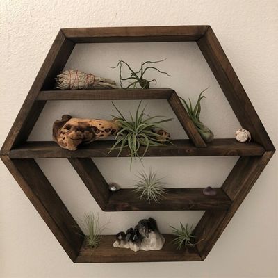 Hexagon Solid Wood Floating Shelf Modern Design for Bedroom Livingroom and Kitchen