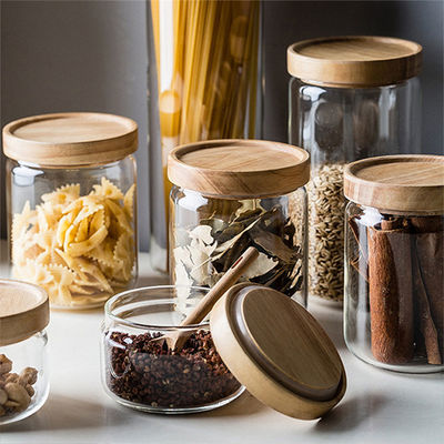 Custom Capacity Stocked Sealed Clear Round Borosilicate Glass Packaging Containers Jar with Wood Lid