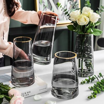 Modern Style Green Glass Vase Customized Pure Color Home Decoration for Anniversary