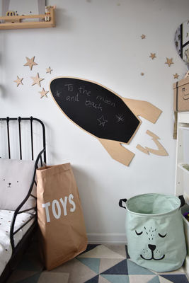 All-Season Toddler Montessori Rocket Wooden Chalk Board with Stars in Modern Design