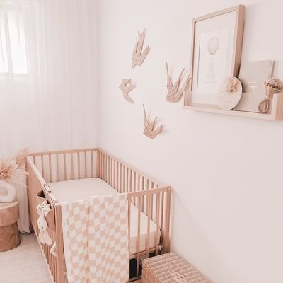 Save Space and Add Style to Your Kids' Nursery with Acrylic Floating Bookshelf Wall