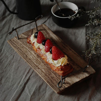 Rustic Natural Wood Service Tray with Metal Handles OEM ODM Accepted