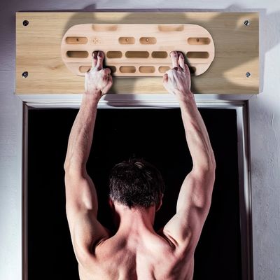 Wooden Rock Climbing Hangboard Hand Grip Strengthener for Customized Athlete Training