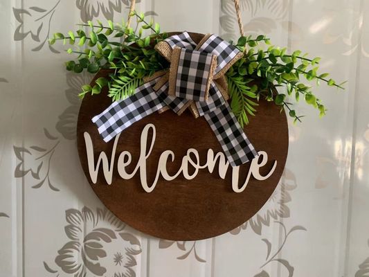 Solid Wood Front Door Decoration Plywood Welcome Sign for Farmhouse Porch Spring