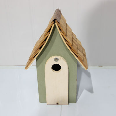 Windproof Solid Pattern Wooden Bird House with Custom Color Painted Garden Decor