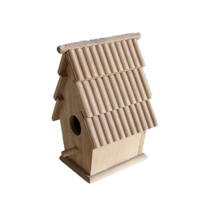 Customized Breathable Small Wooden Bird House for Practical Birds Enclosures