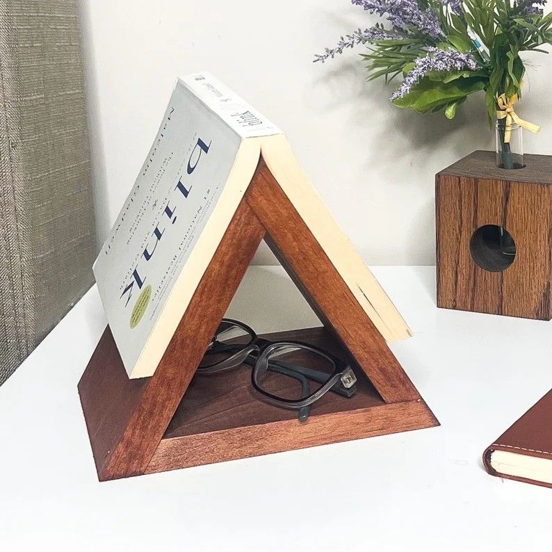 Customized Wooden Book Stand TIMBER Wood Type for Stickers Wooden Nightstand Book Holder
