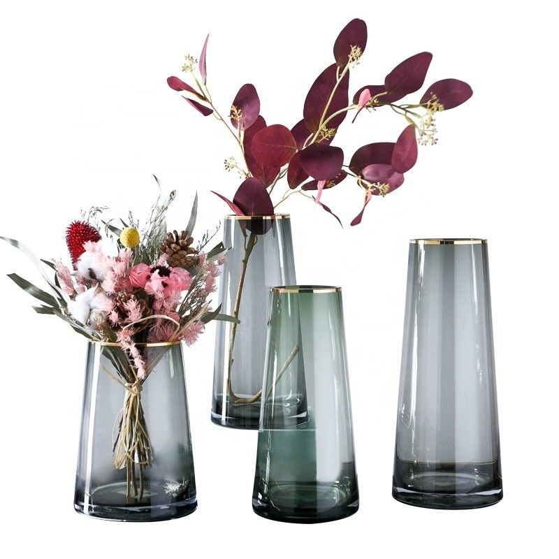 Modern Style Green Glass Vase Customized Pure Color Home Decoration for Anniversary